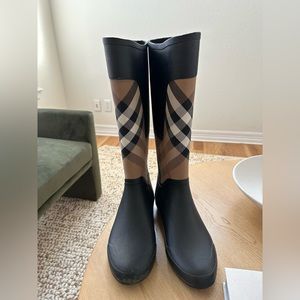 Burberry Rain Boots - Size 9